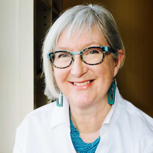 April 2022 - Helen Battersby will talk about the plants you’d wish you'd never planted – and you'll learn how to avoid them (before you do) or to live with them and, perhaps, even love them (if you must).
For 30+ years in her small city garden, Helen Battersby has battled one of a
gardener’s toughest challenges – dry shade, on sandy, sandy soil under giant
Norway maples. This has, unfortunately, caused her to make many a regretful
plant choice, and she hopes to save you from that misery.
Helen is a grad of Ryerson’s Landscape Design program and is in her 17th
year as a volunteer with the Toronto Master Gardeners. A board member of
GardenComm, the international association for garden communicators, she
has been published in magazines such as Garden Making and, with her sister
Sarah, writes the award-winning TorontoGardens.com. In 2017, the sisters
took over publishing of a long-standing garden diary. Since renamed the
Toronto & Golden Horseshoe Gardener’s Journal, it’s now in its 30th edition.